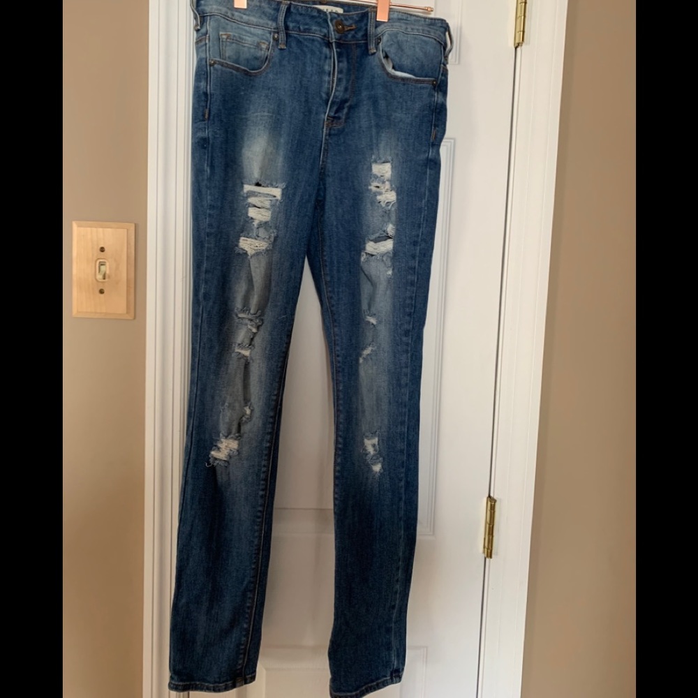 bullhead jesns size 9 high rise skinniest